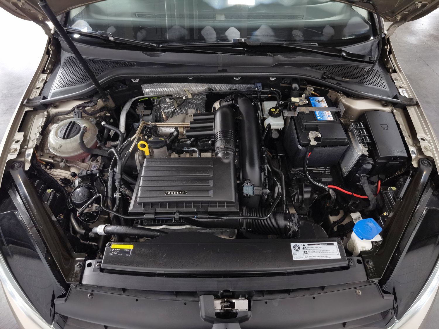 Used Volkswagen Golf 2019 1.4 AT