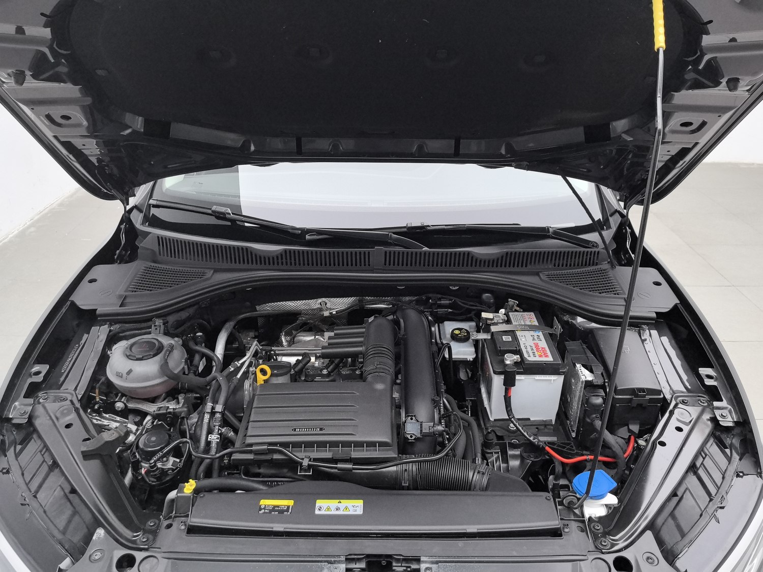 Used Volkswagen Sagitar 2021 1.4 AT