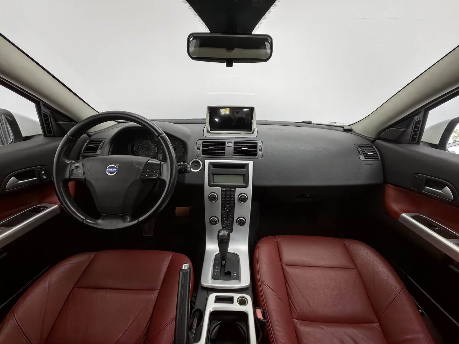 Used Volvo C30 2013 2.0 AT