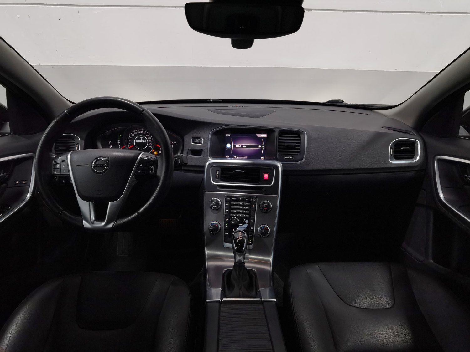 Used Volvo S60 2018 1.5 AT