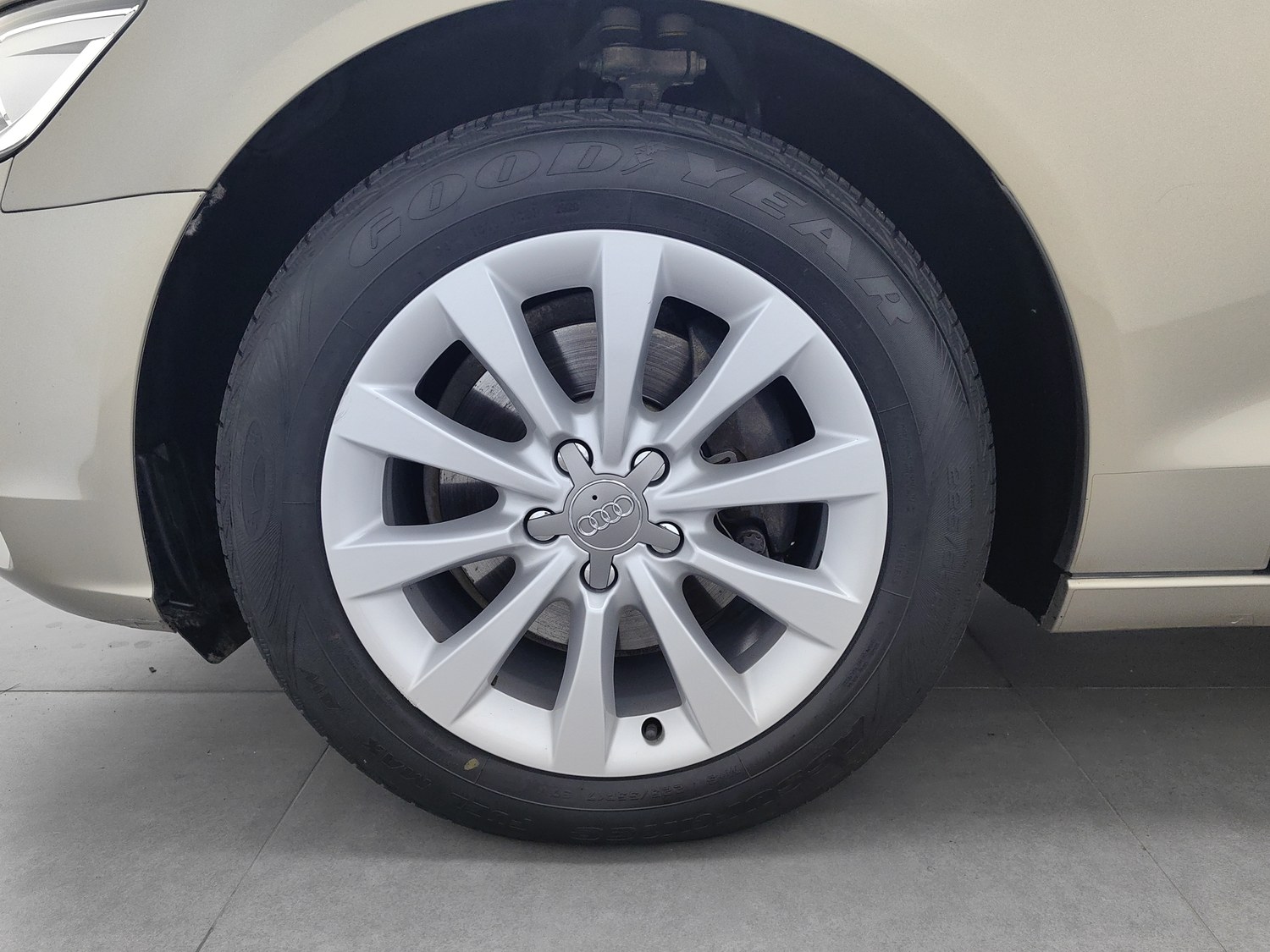 Used Audi A6L 2014 2.5 AT