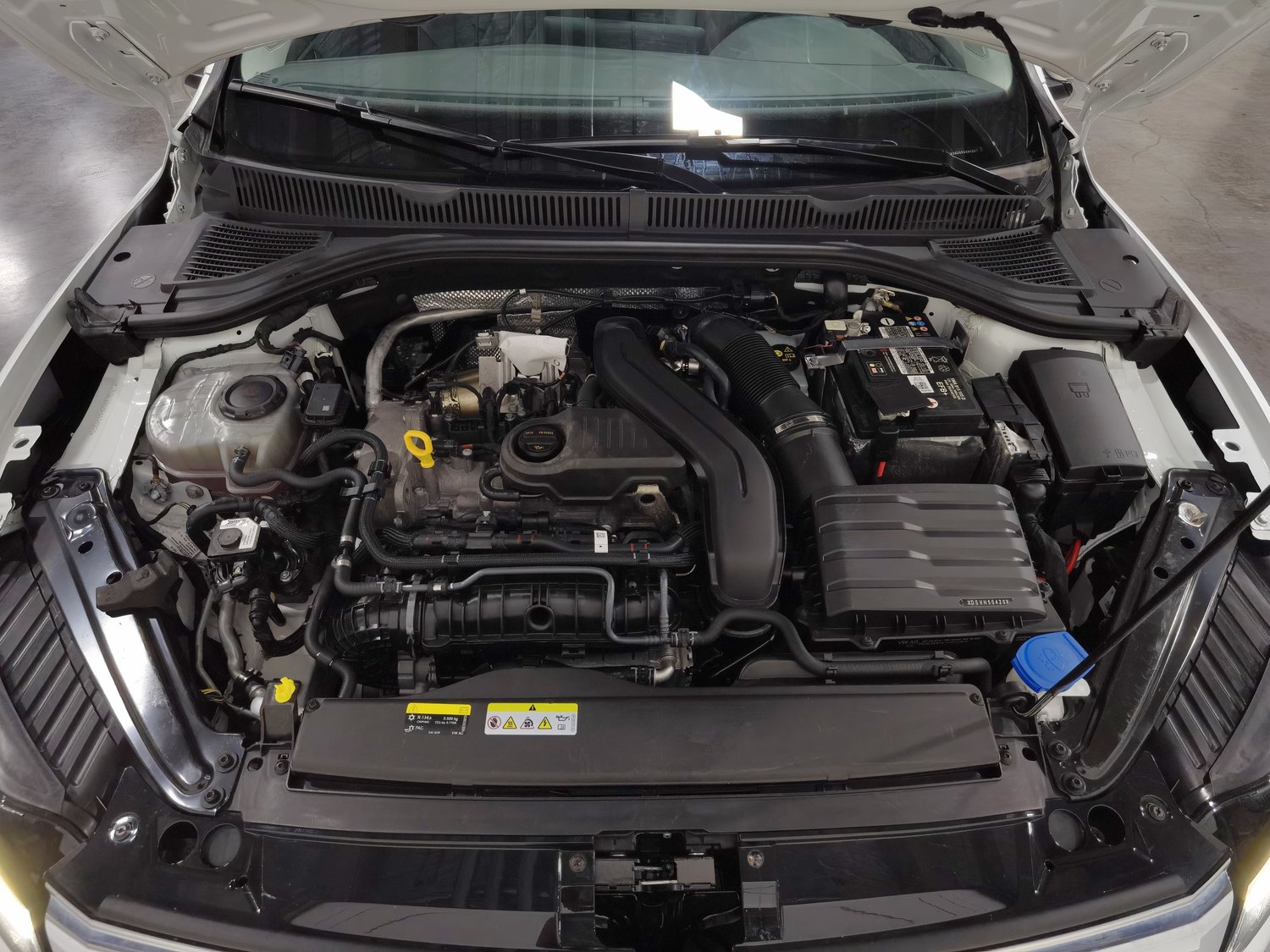 Used Volkswagen Sagitar 2023 1.5 AT
