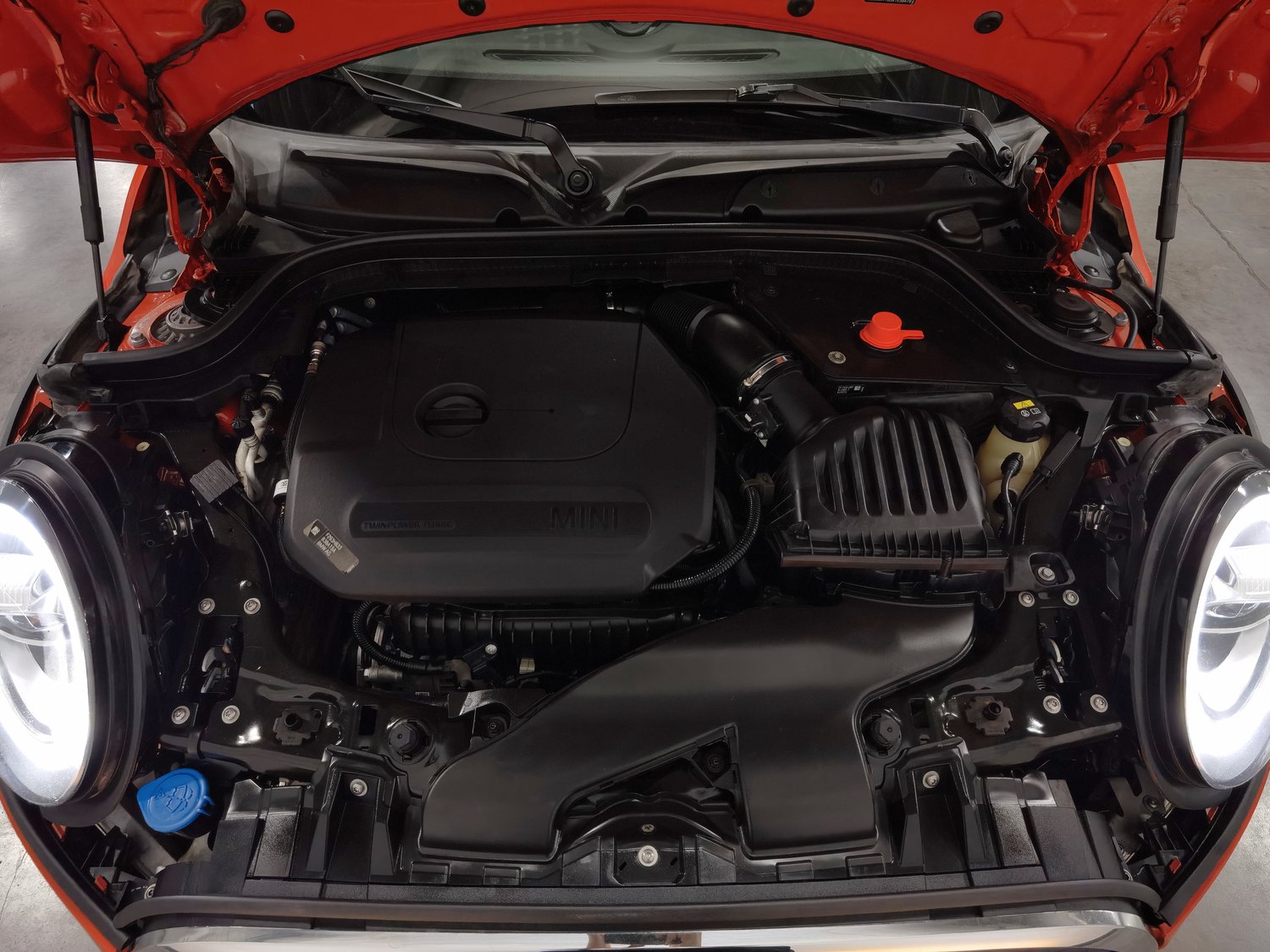 Used MINI MINI 2018 1.5 AT