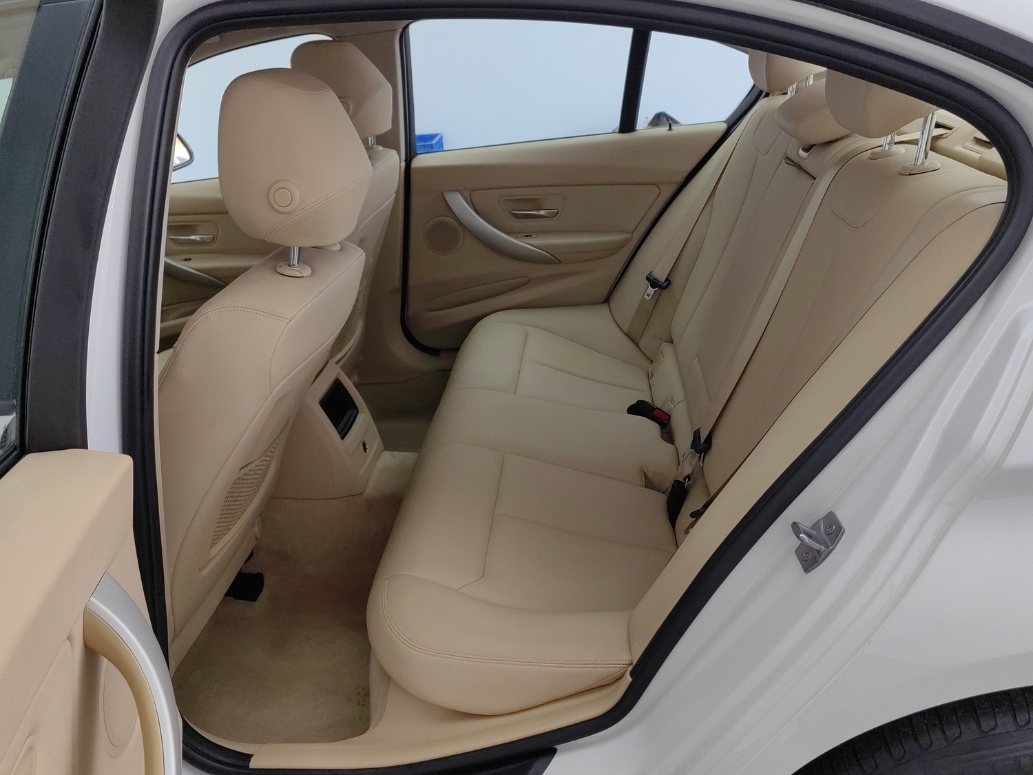 Used Bayerische Motoren Werke AG 3 Series 2014 2.0 AT