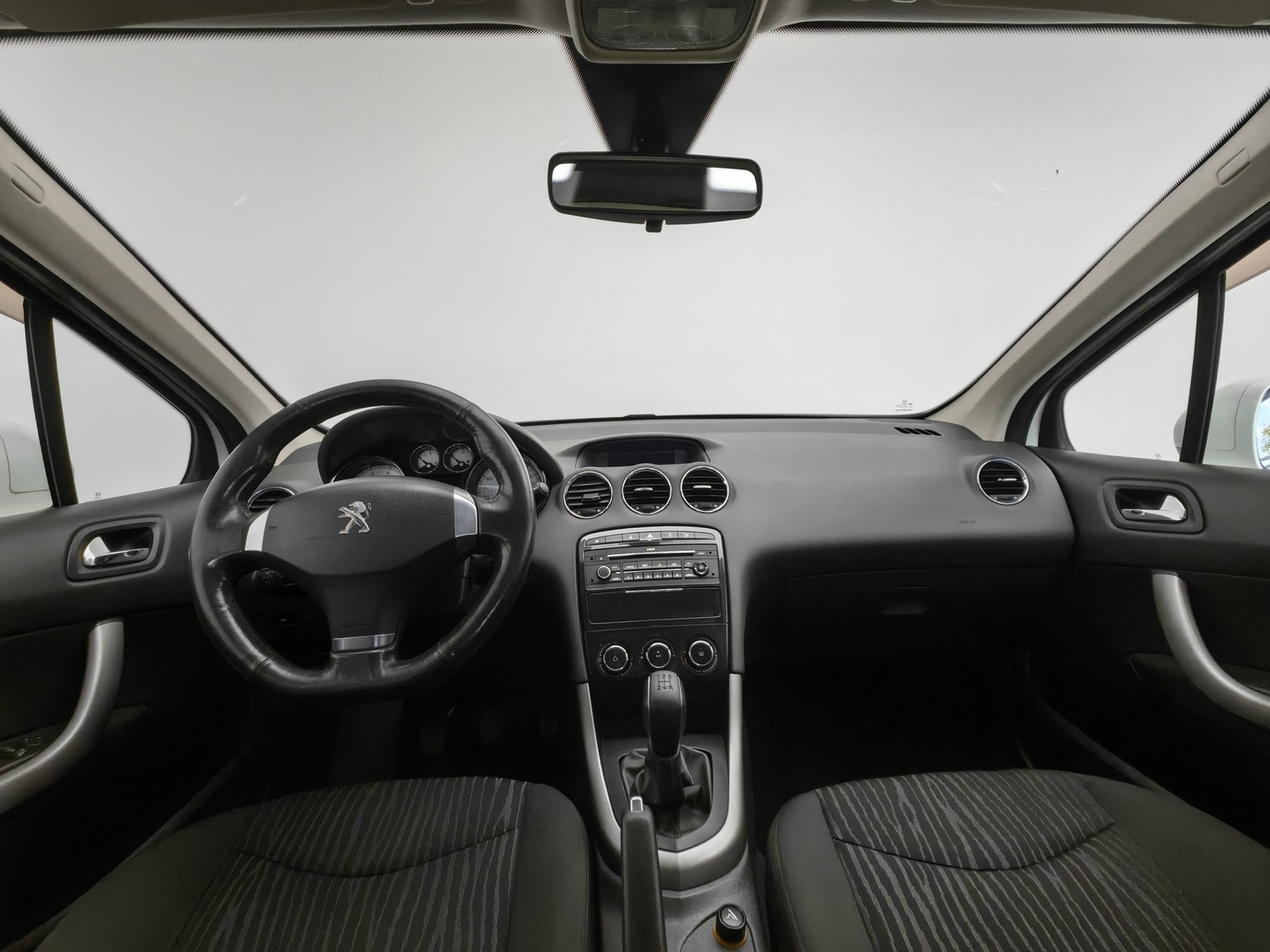 Used Peugeot 408 2013 2.0 MT