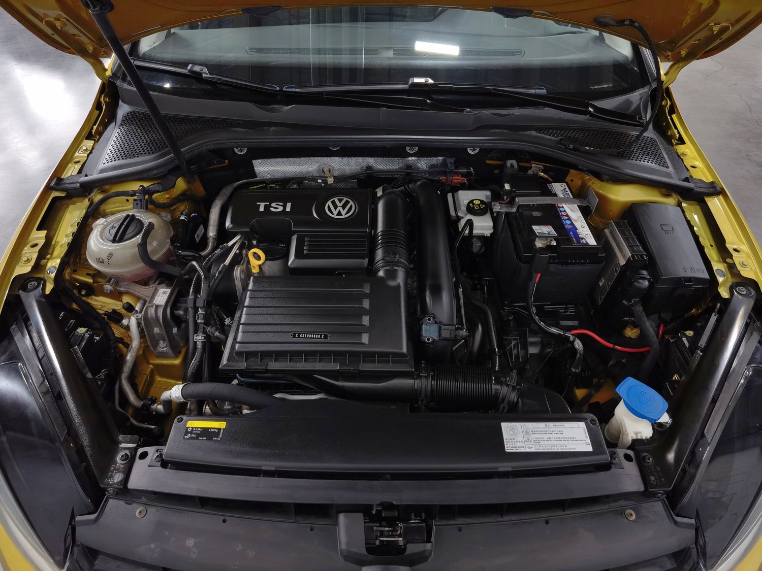 Used Volkswagen Golf 2018 1.4 AT