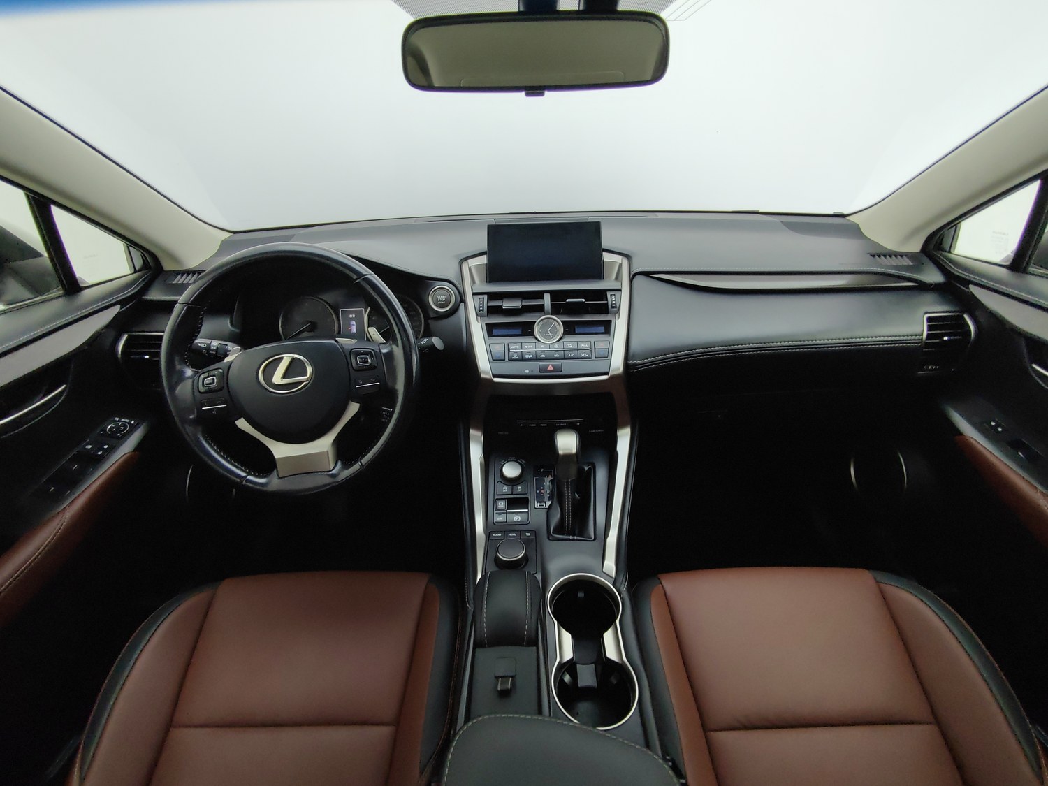 Used LEXUS NX 2015 2.0 AT