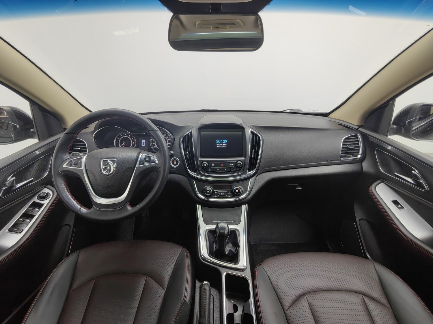 Used Baojun 560 2015 1.8 MT