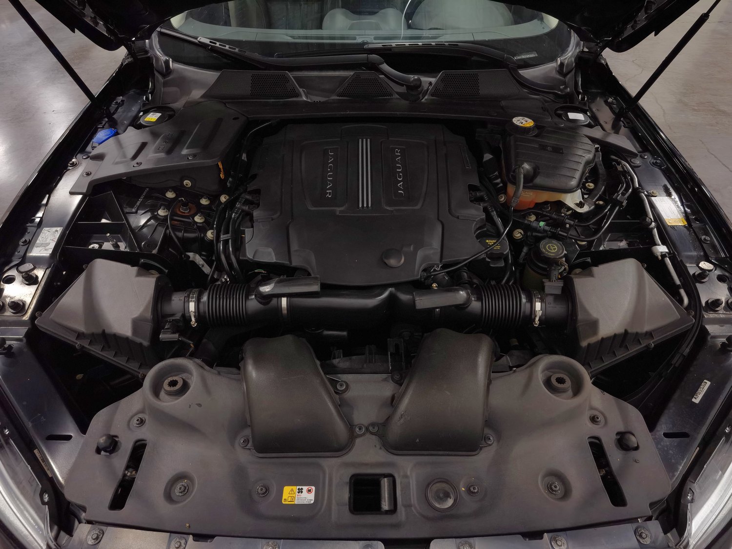 Used Jaguar XJ 2015 3.0 AT
