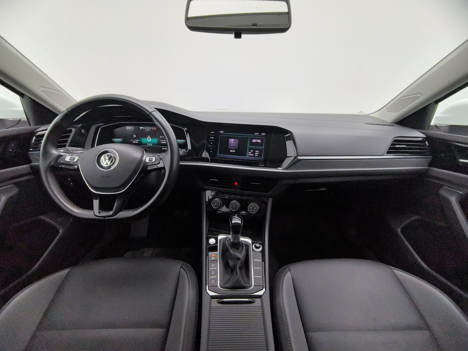 Used Volkswagen Sagitar 2021 1.4 AT