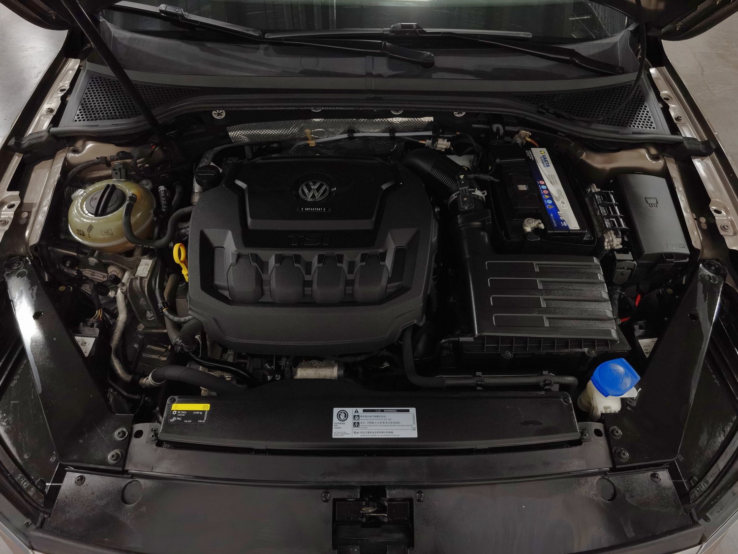Used Volkswagen Magotan 2019 2.0 AT