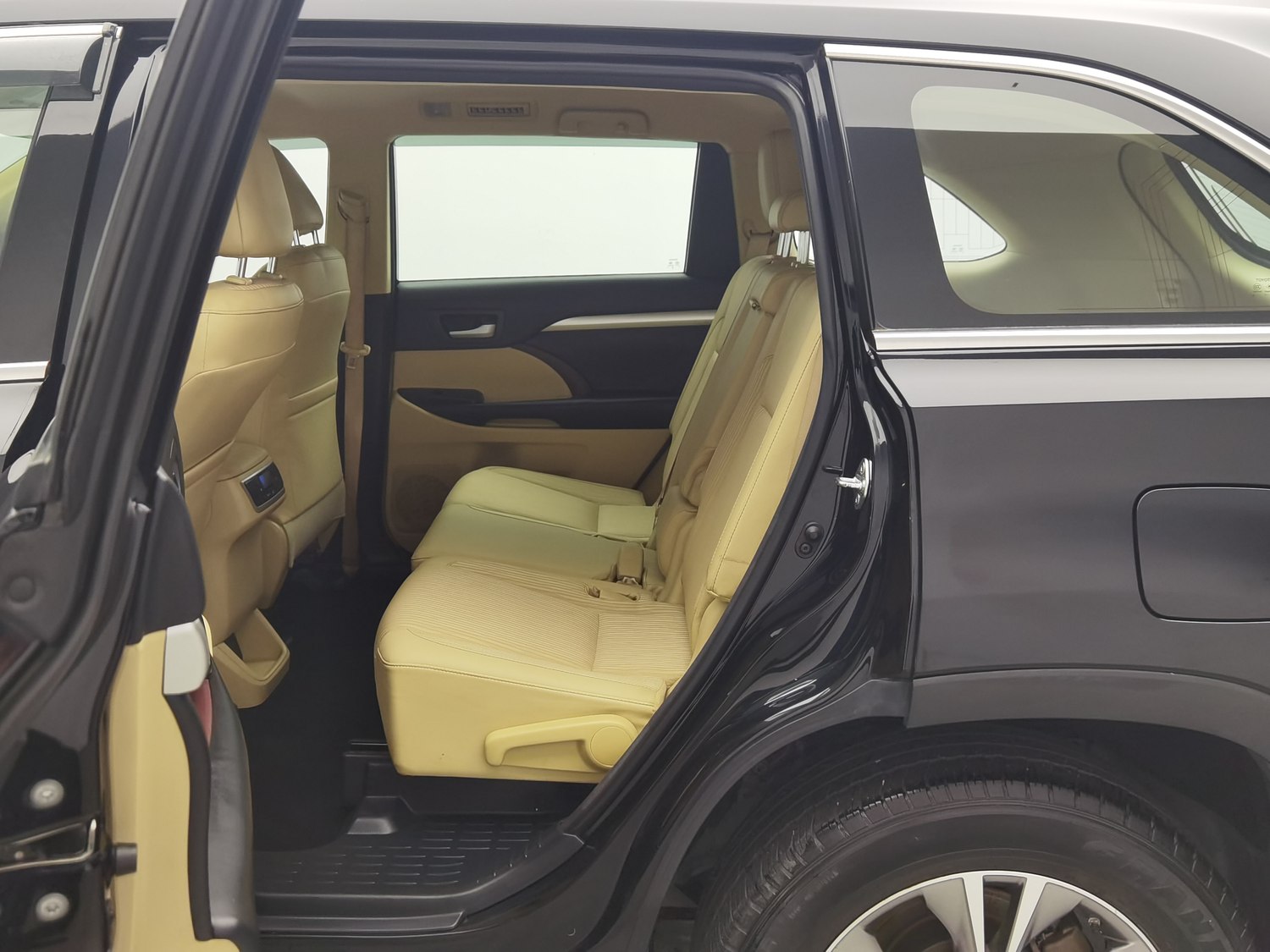 Used Toyota Highlander 2017 2.0 AT
