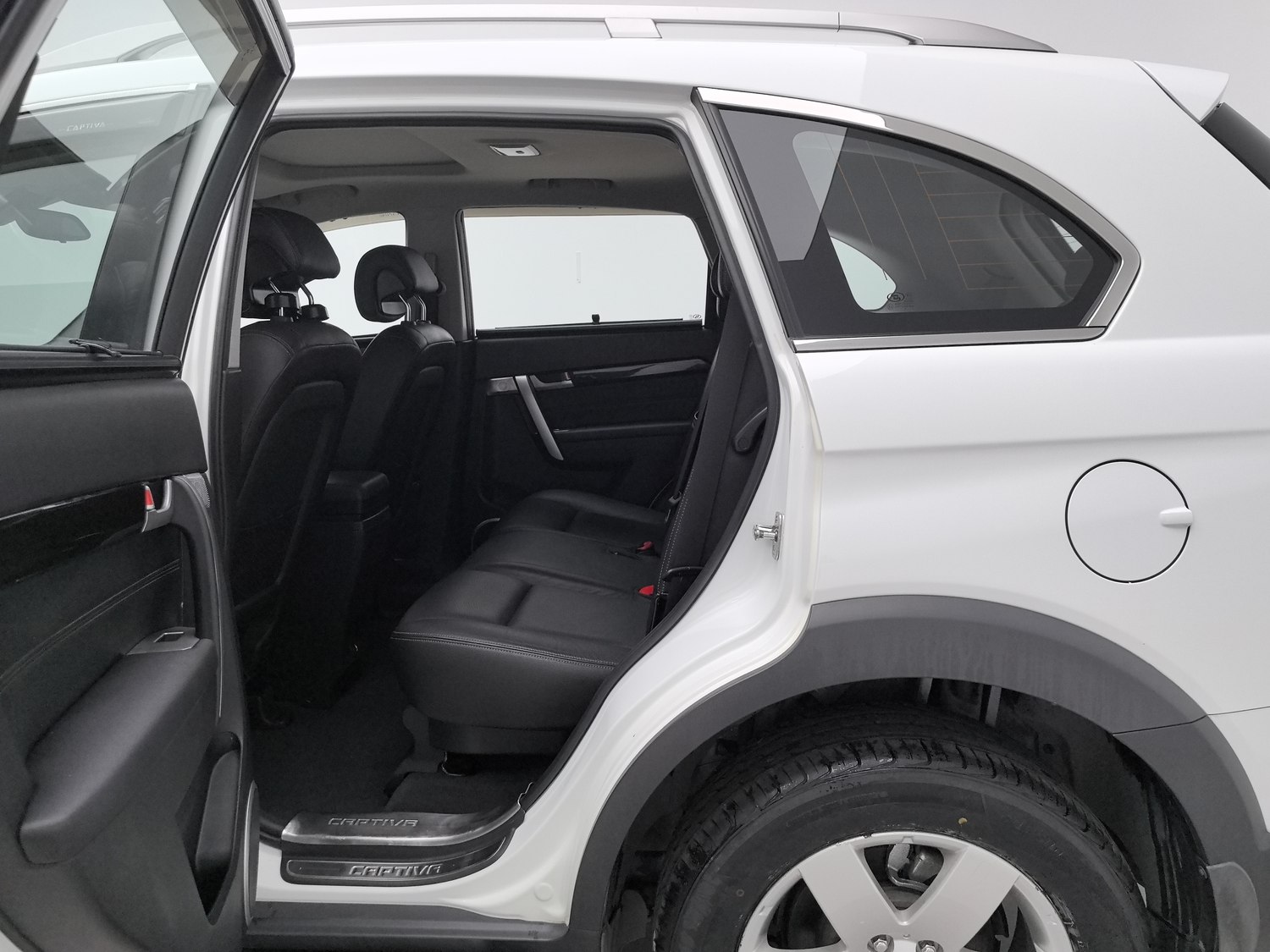 Used Chevrolet Captiva 2014 2.4 AT
