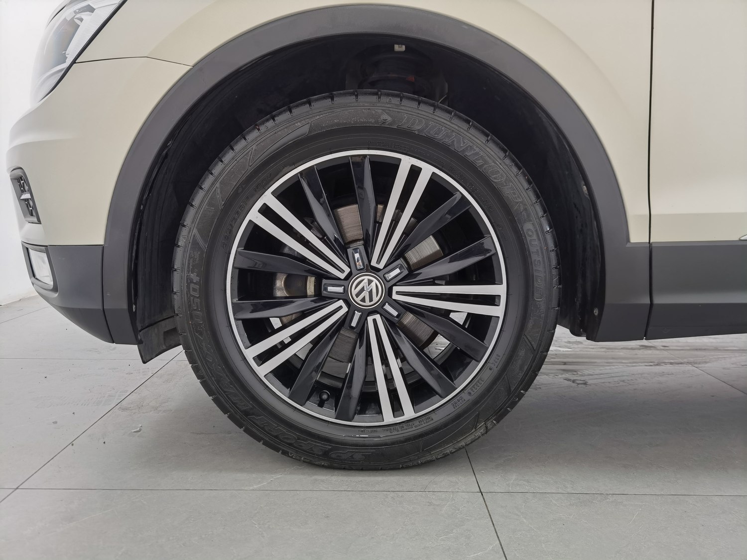 Used Volkswagen Tiguan L 2019 2.0 AT