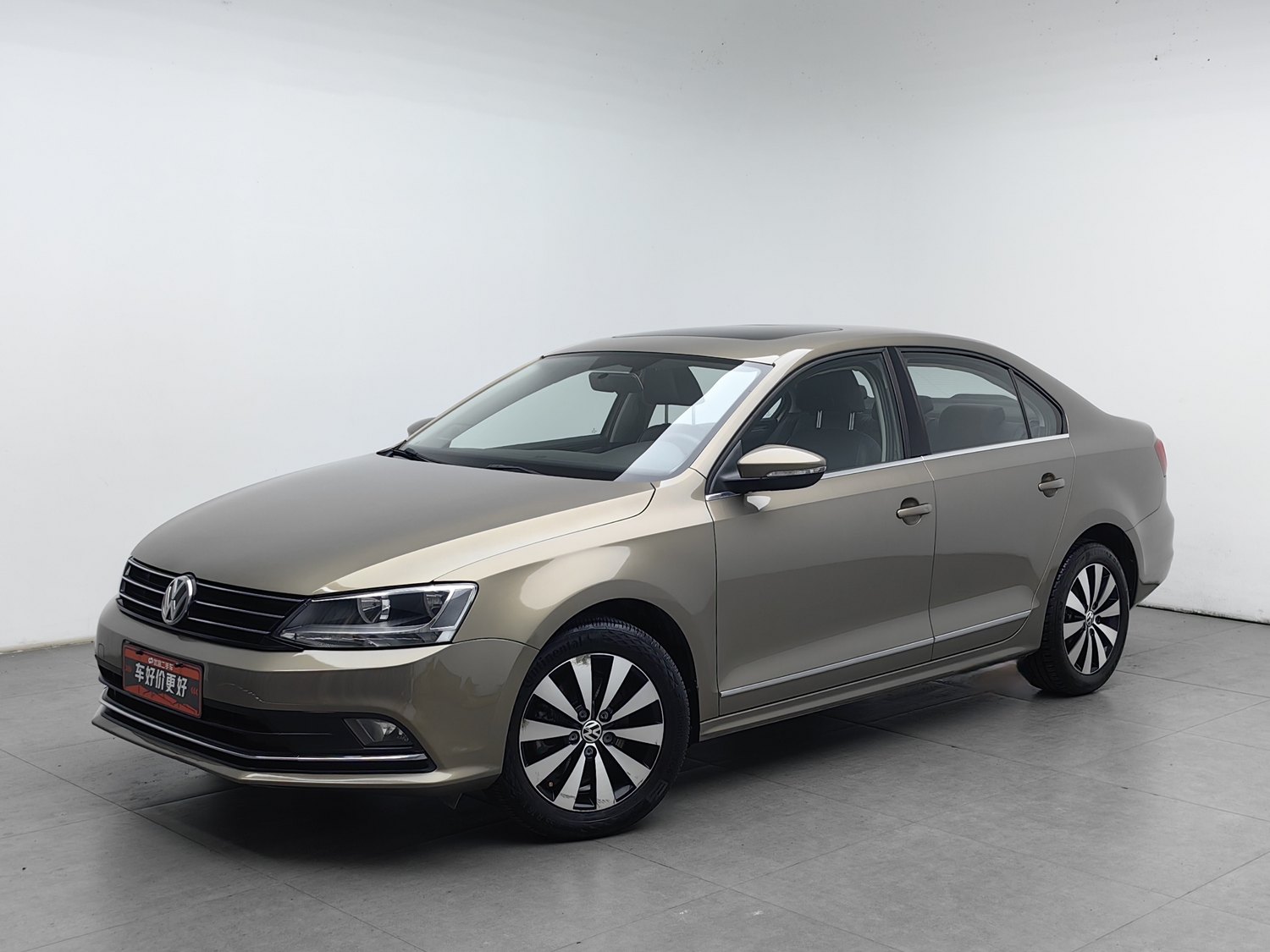 Used Volkswagen Sagitar 2017 1.4 AT