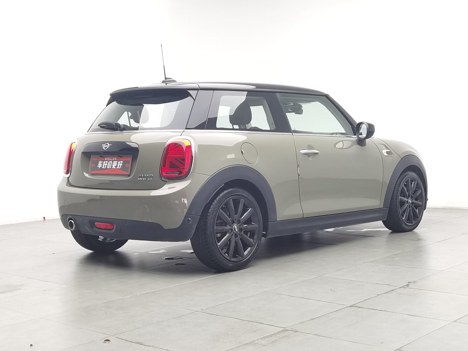 Used MINI MINI 2019 1.5 AT