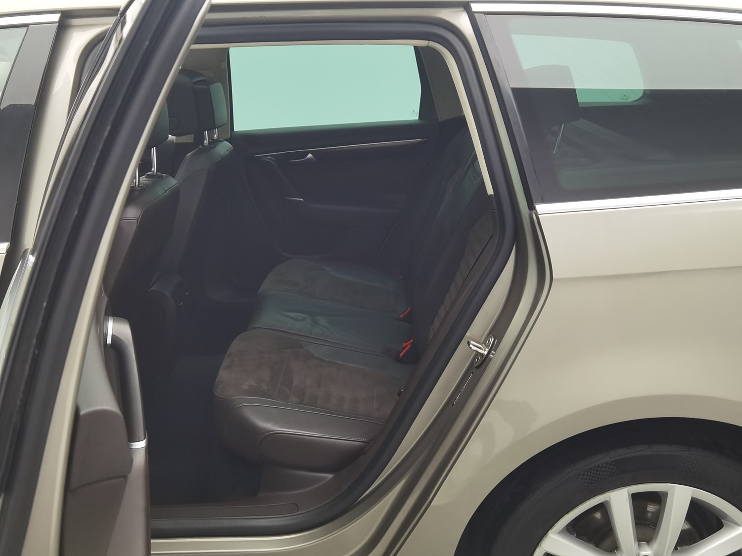 Used Volkswagen Magotan (Imported) 2012 2.0 AT