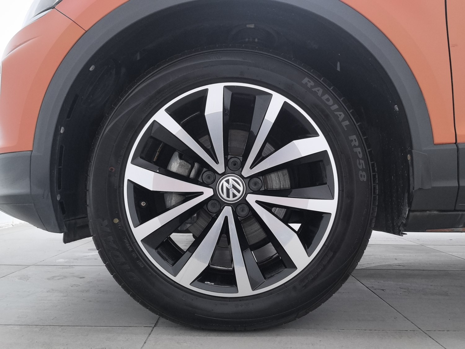 Used Volkswagen T-Roc 2018 1.4 AT