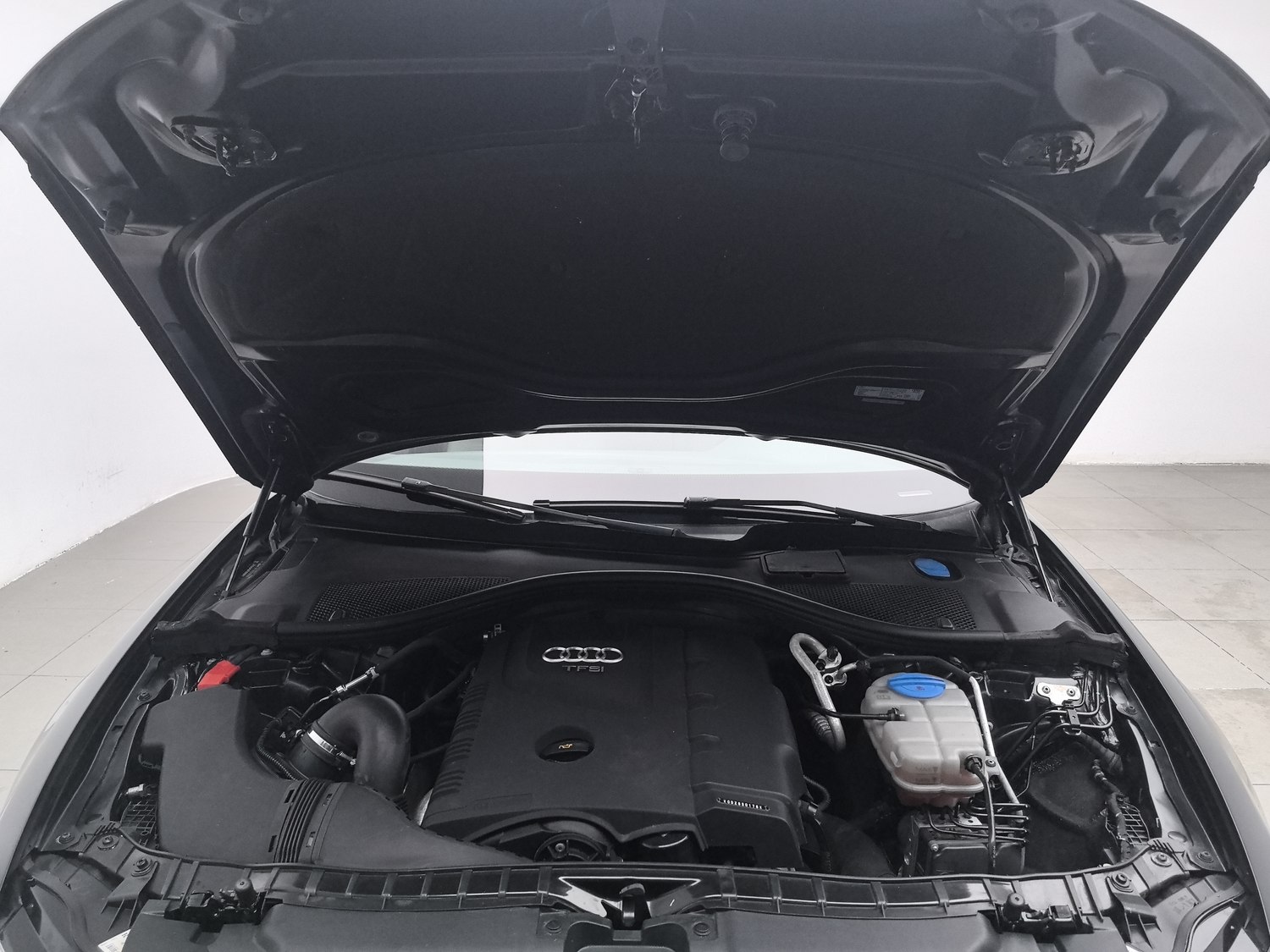Used Audi A6L 2014 2.0 AT