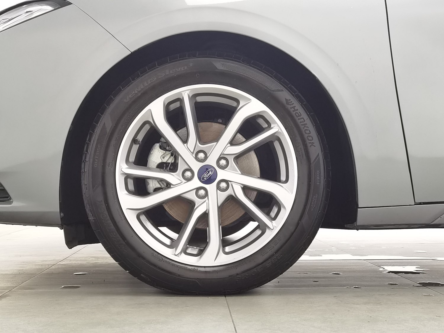 Used Ford Mondeo 2022 2.0 AT