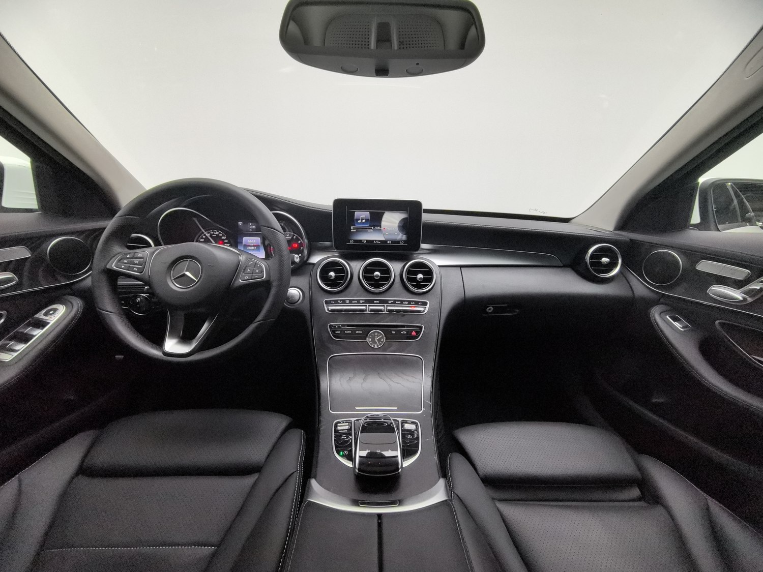 Used Mercedes-Benz C-Class 2016 2.0 AT