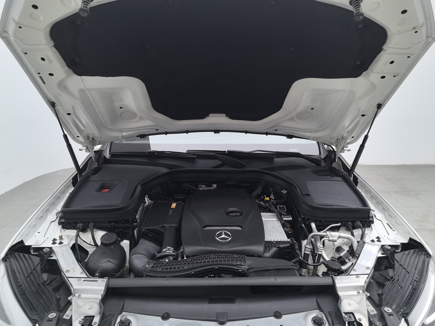 Used Mercedes-Benz GLC 2017 2.0 AT