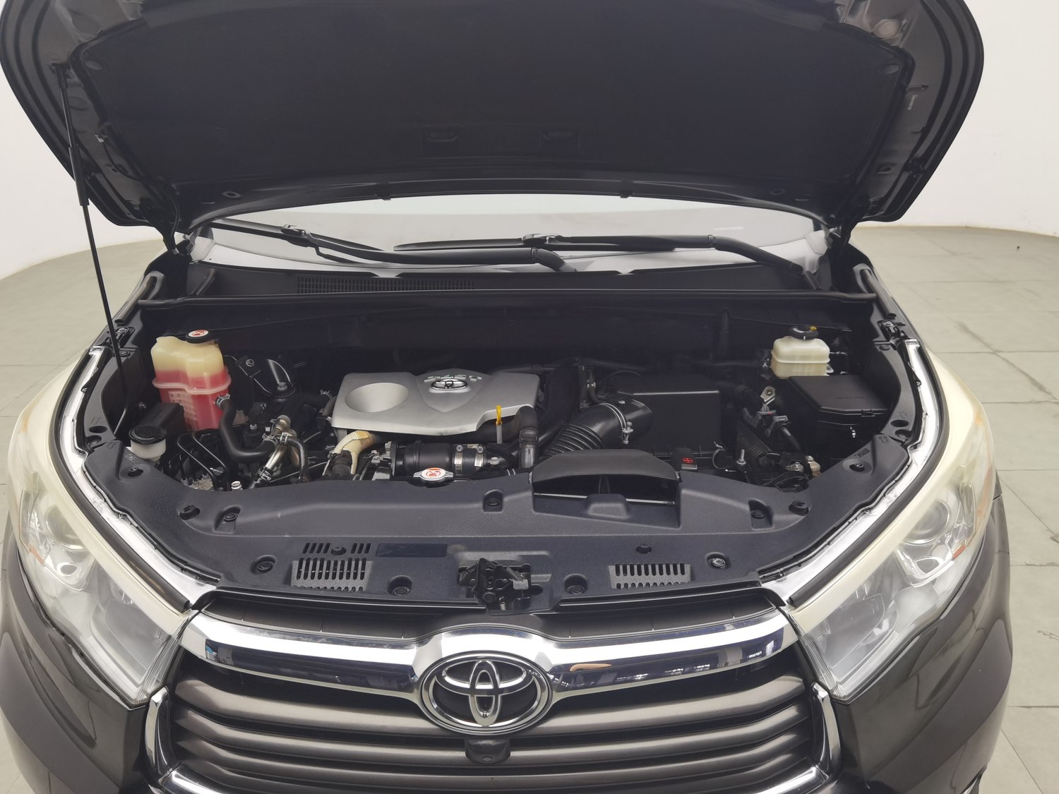 Used Toyota Highlander 2017 2.0 AT