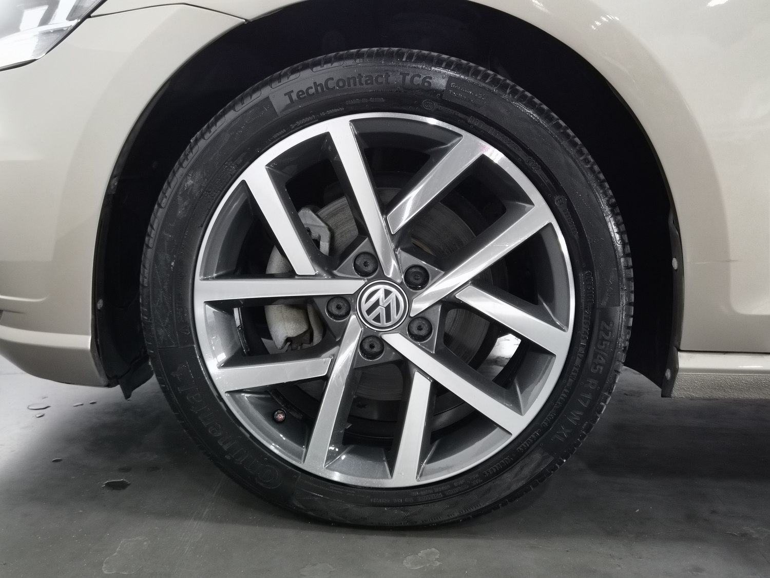 Used Volkswagen Golf 2019 1.4 AT