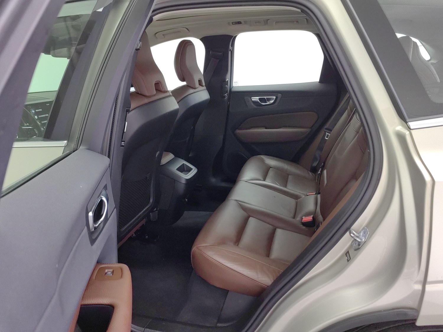 Used Volvo XC60 2020 2.0 AT