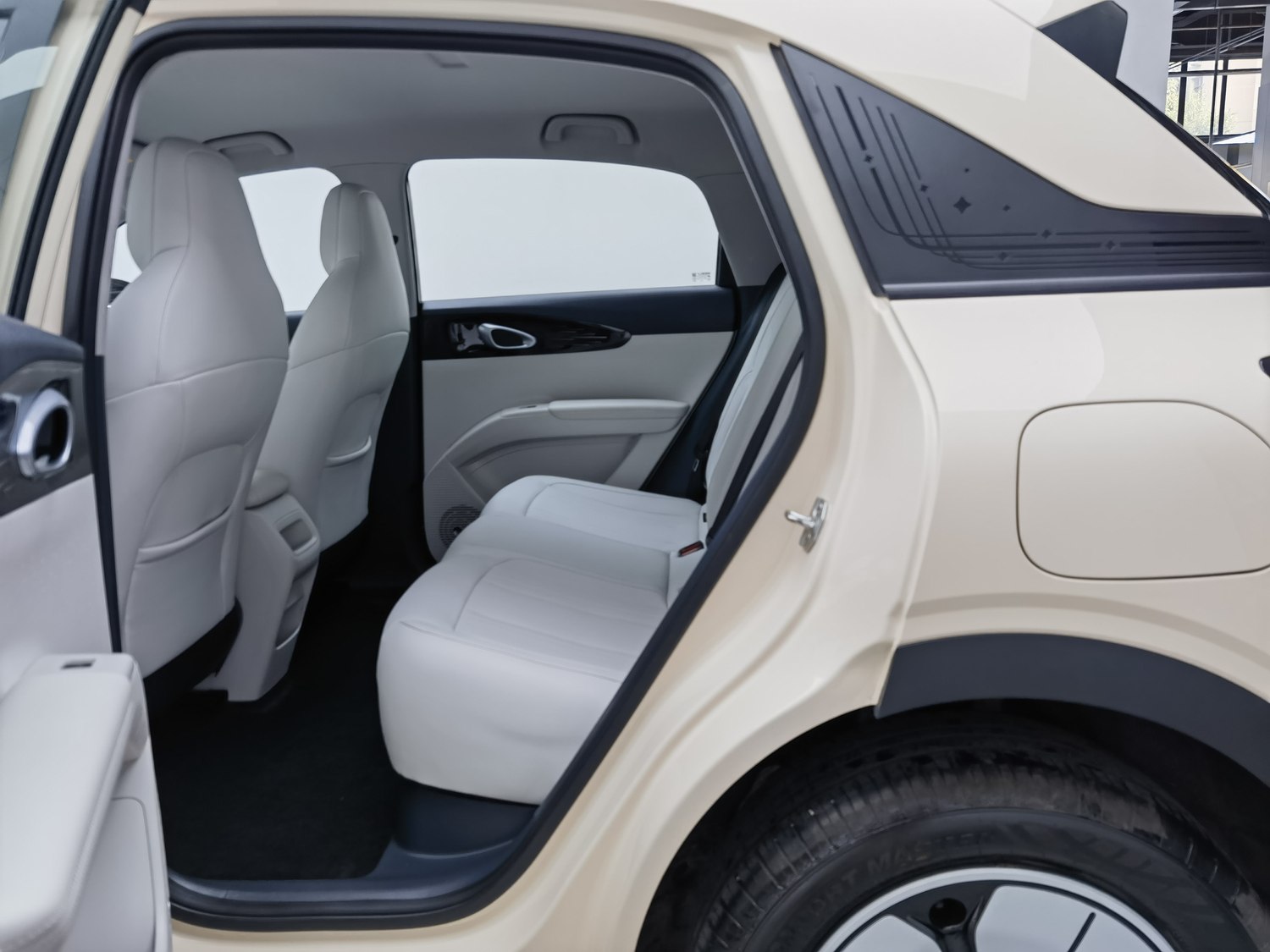 Used Geely Galaxy Xingyuan 2025