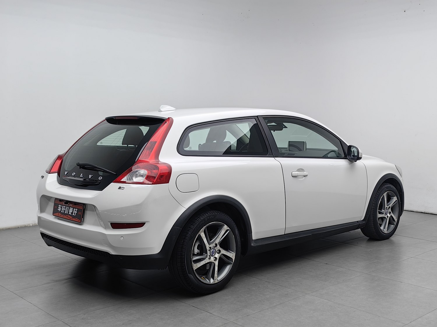 Used Volvo C30 2013 2.0 AT