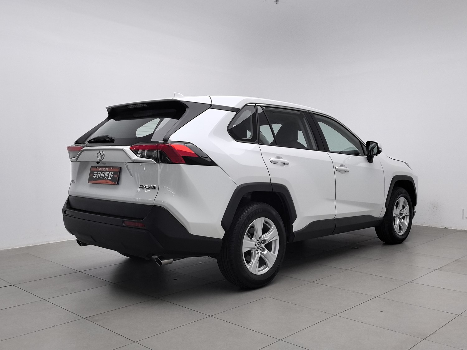 Used Toyota RAV4 2023 2.0 AT