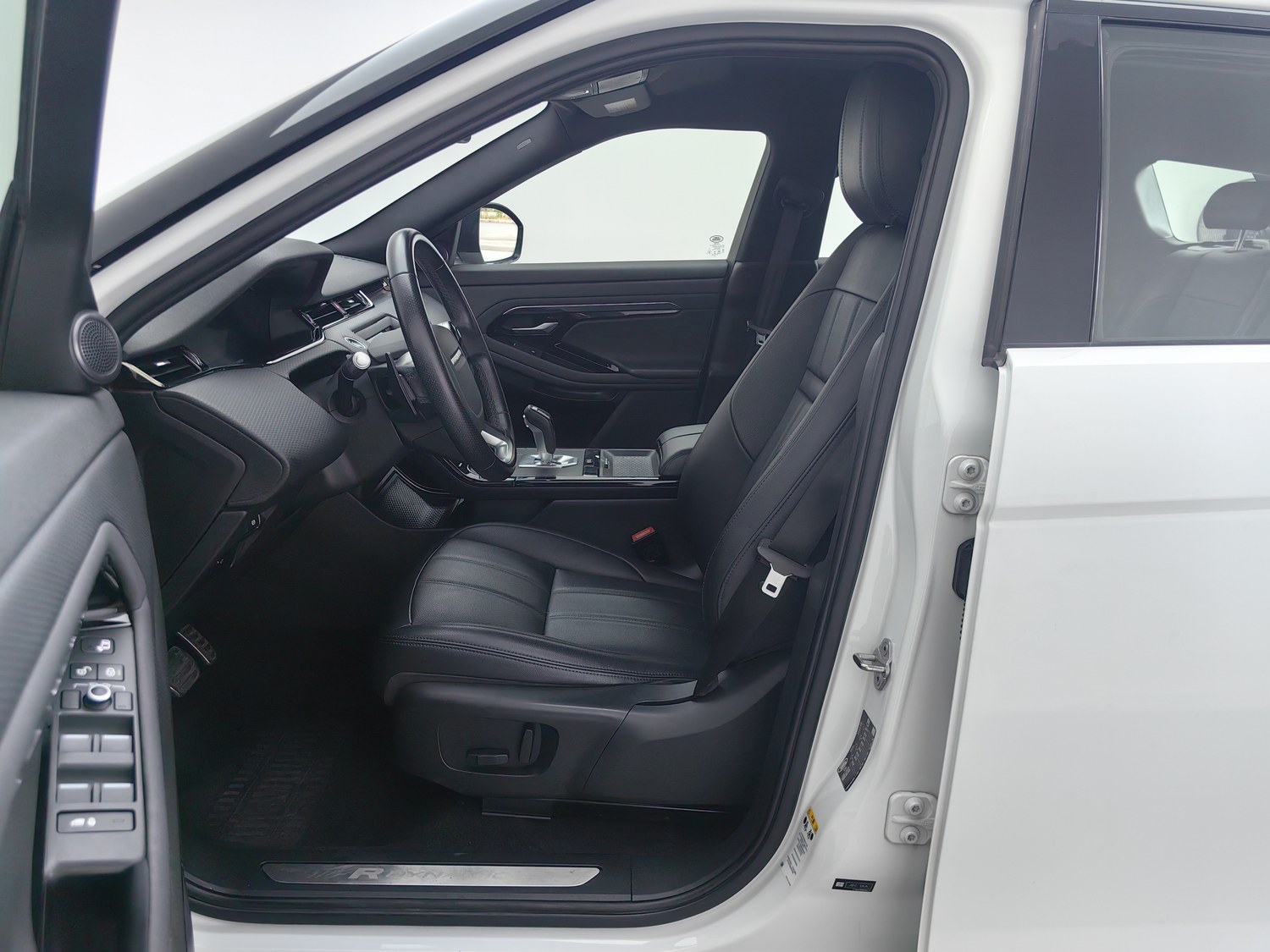 Used Land Rover Range Rover Evoque 2020 2.0 AT