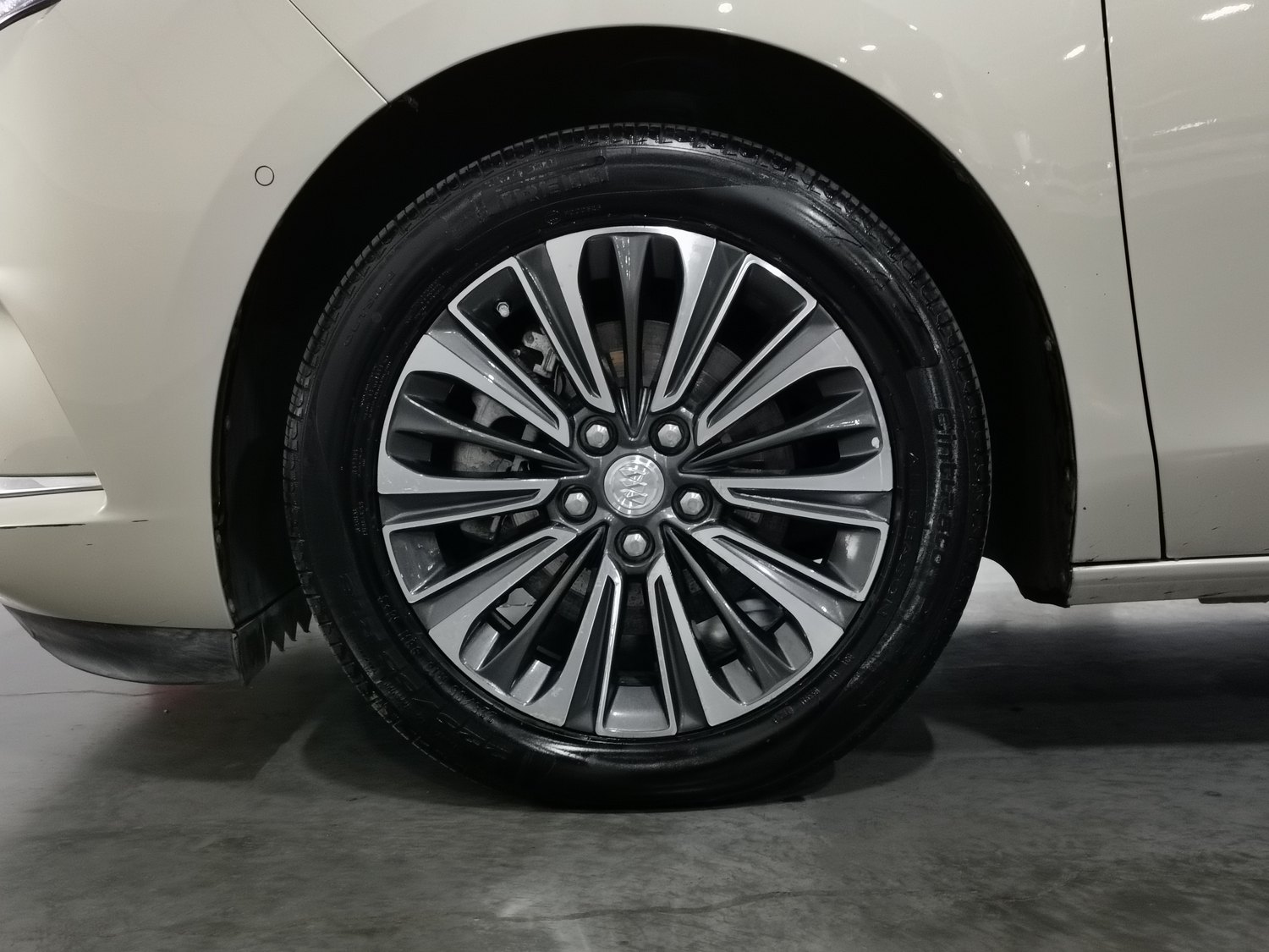 Used Buick GL8 2021 2.0 AT