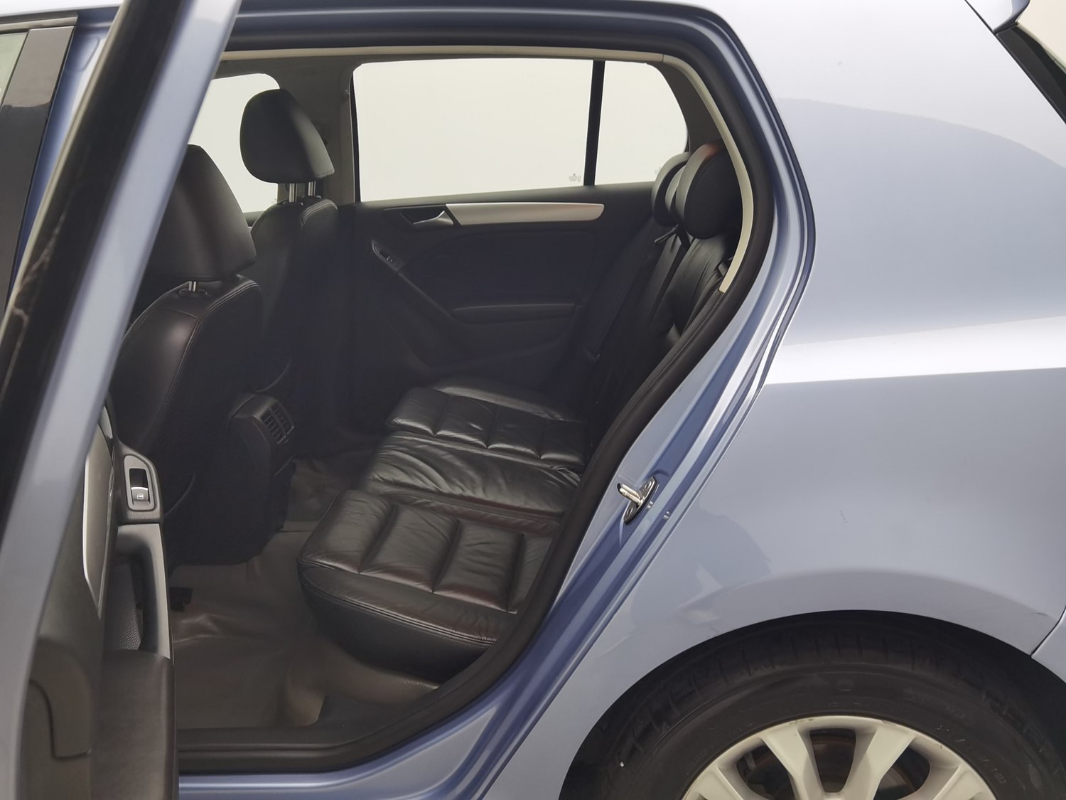 Used Volkswagen Golf 2011 1.4 AT