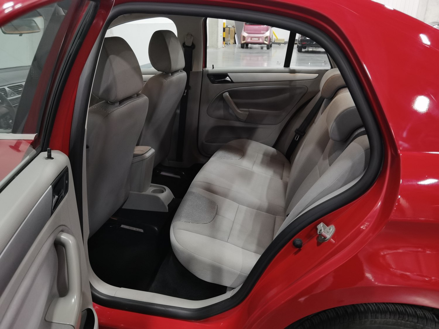 Used Volkswagen Bora 2011 1.6 AT