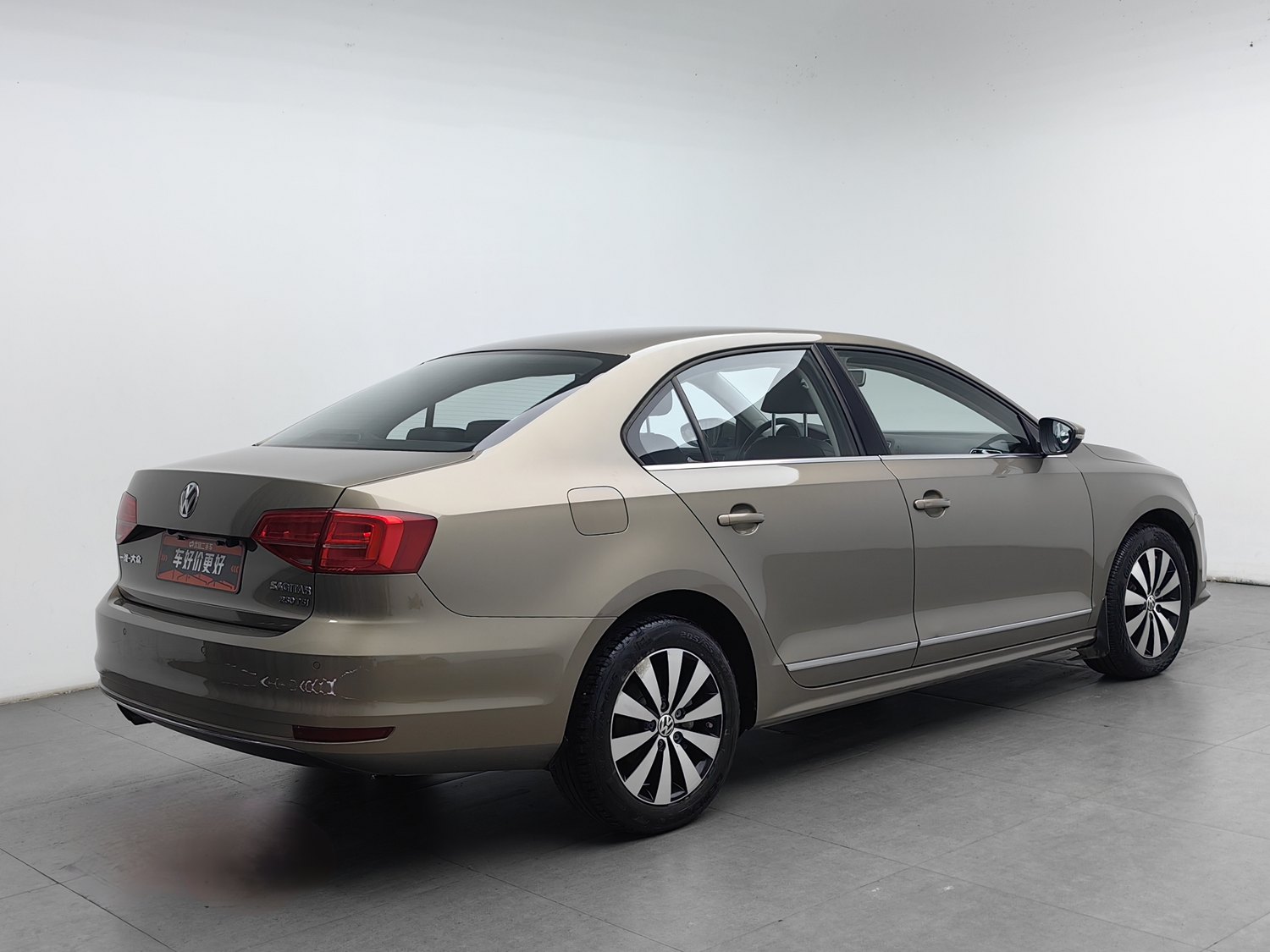 Used Volkswagen Sagitar 2017 1.4 AT