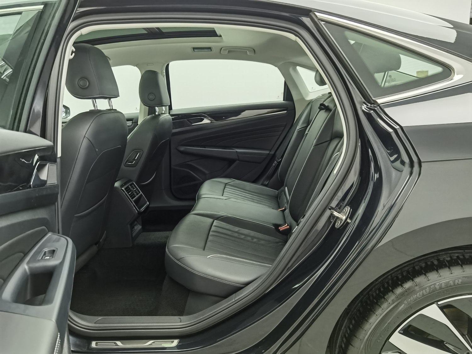Used Volkswagen Passat 2022 2.0 AT