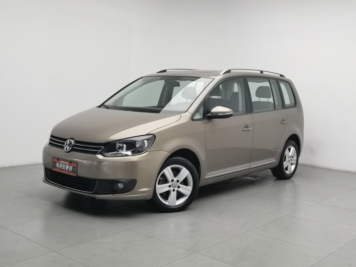 Used Volkswagen Touran 2015 1.4 AT
