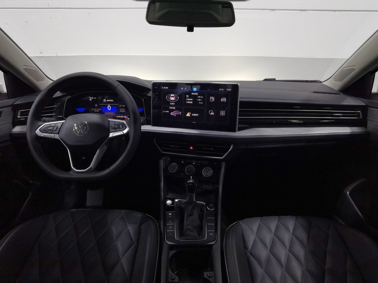 Used Volkswagen Sagitar 2023 1.5 AT
