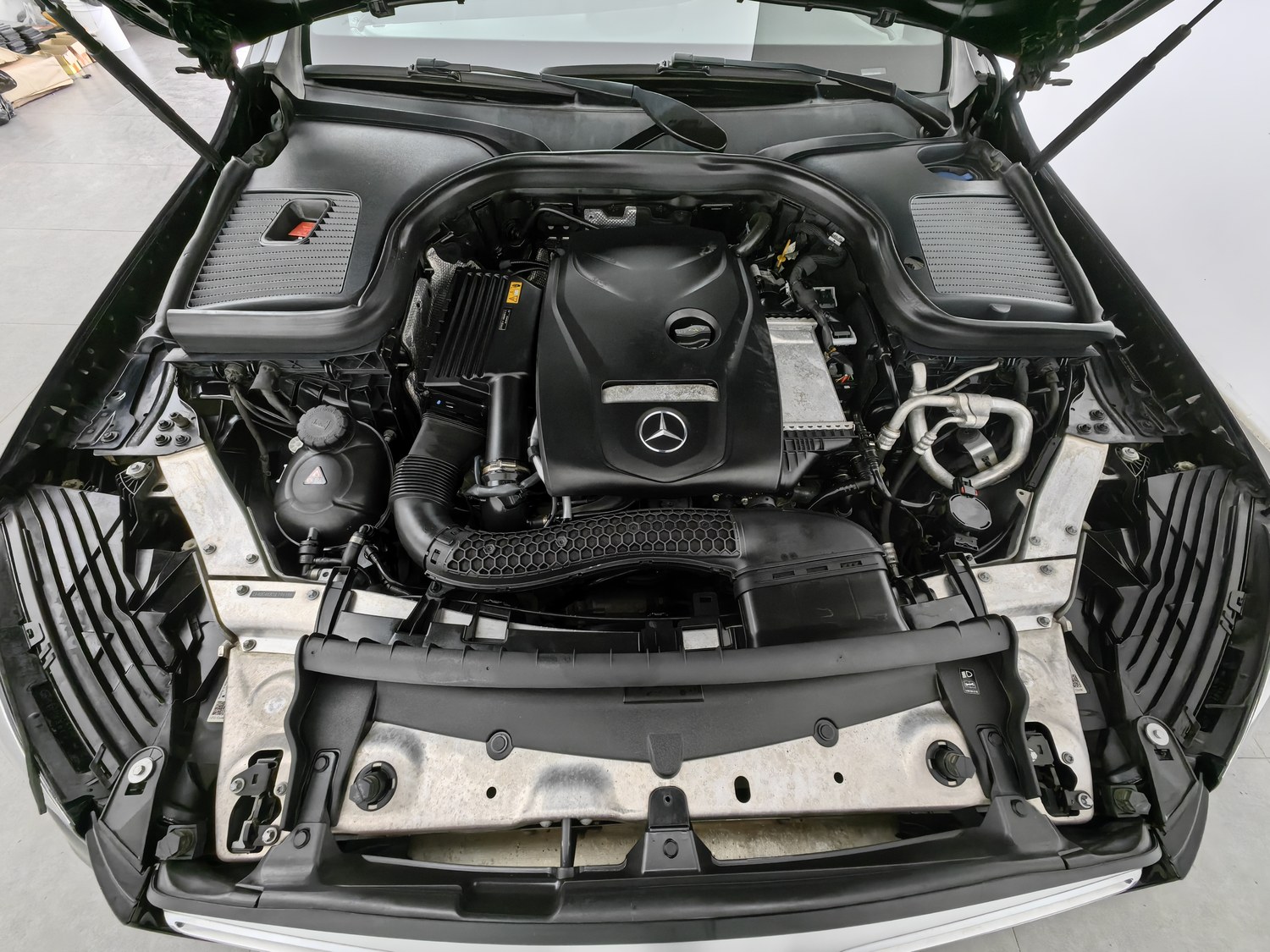 Used Mercedes-Benz GLC 2018 2.0 AT
