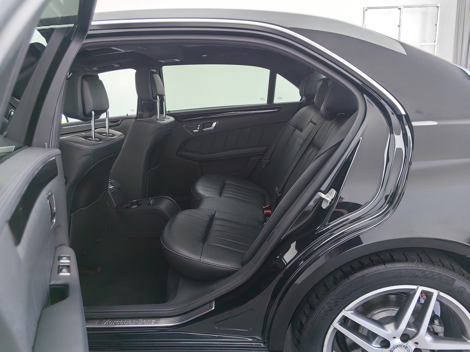 Used Mercedes-Benz E-Class 2015 3.0 AT