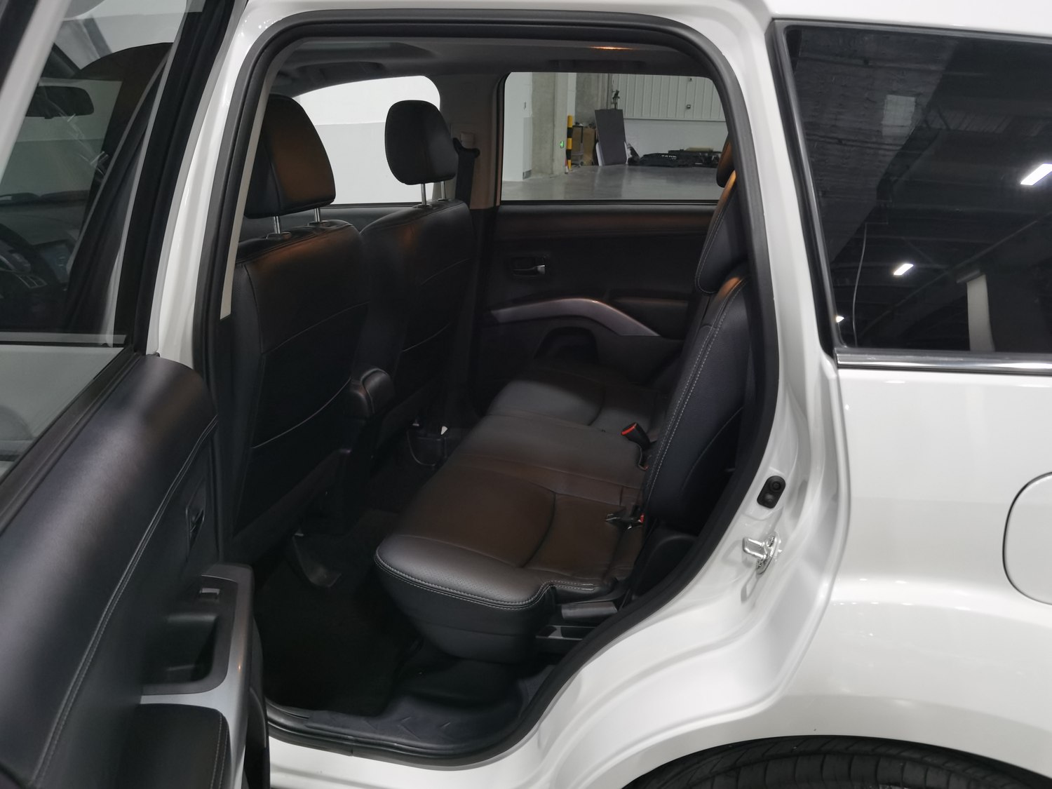 Used Mitsubishi Outlander (Imported) 2010 2.4 AT