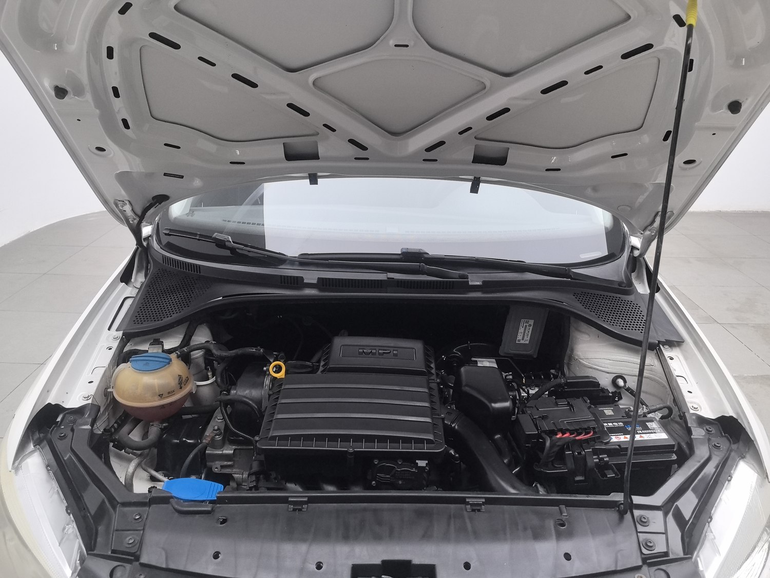 Used Volkswagen Santana 2015 1.6 AT