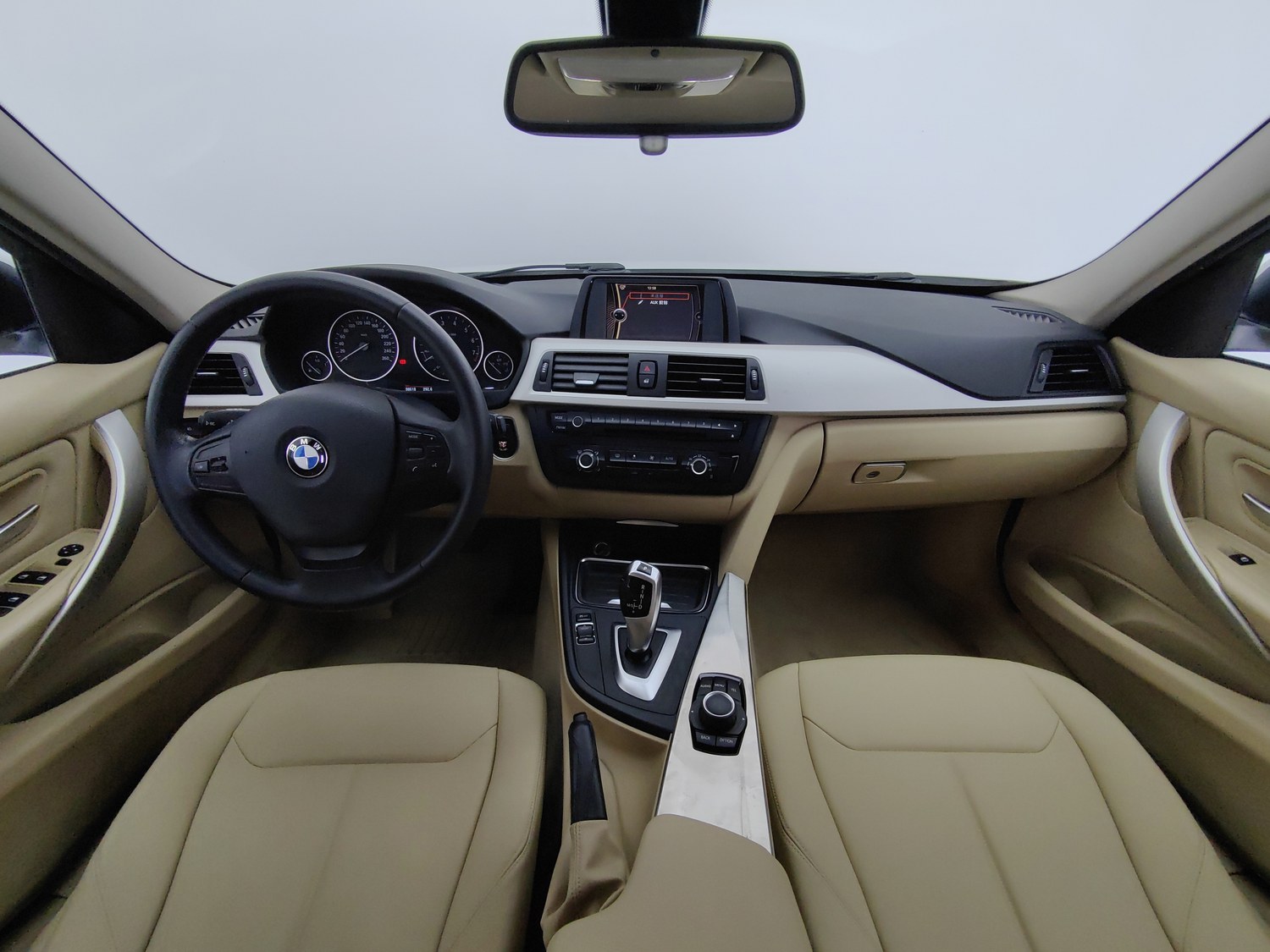 Used Bayerische Motoren Werke AG 3 Series 2014 2.0 AT