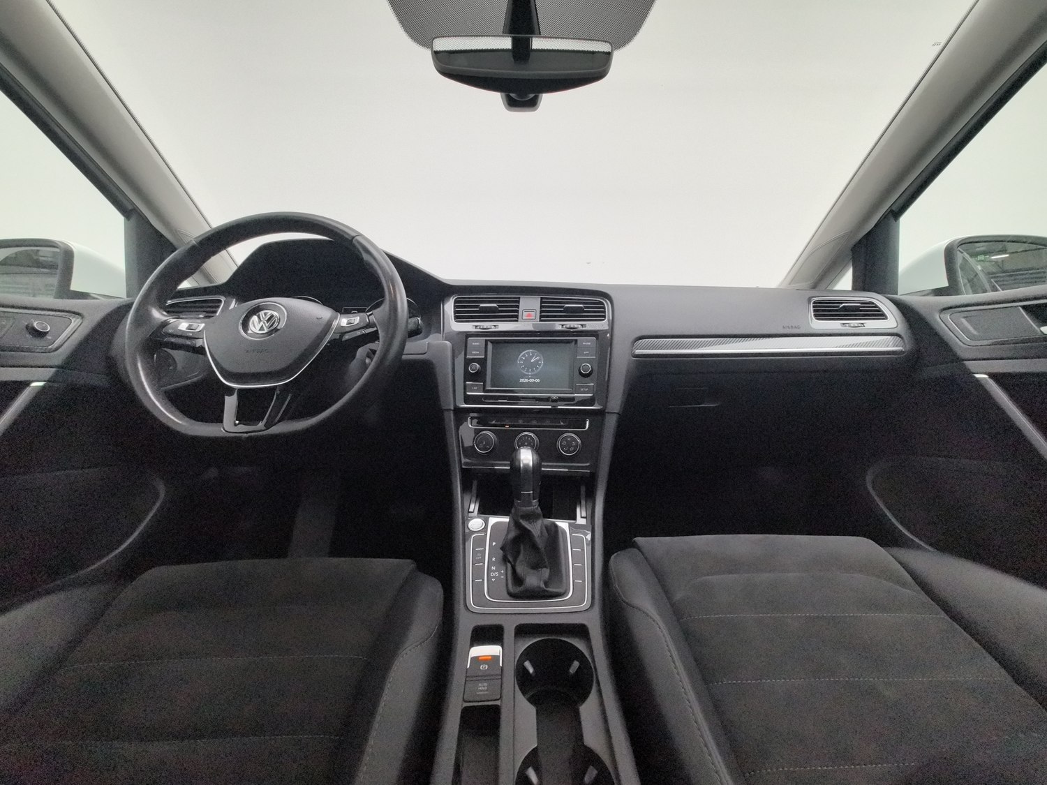 Used Volkswagen Golf 2018 1.4 AT