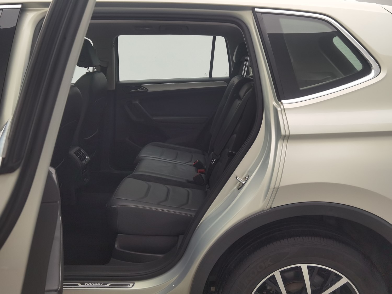 Used Volkswagen Tiguan L 2017 1.8 AT
