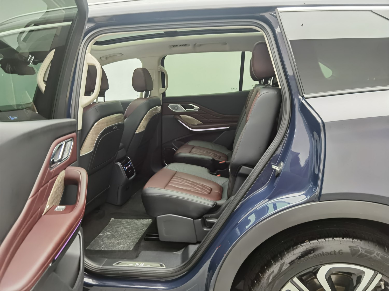 Used Hongqi HS7 2023 2.0 AT