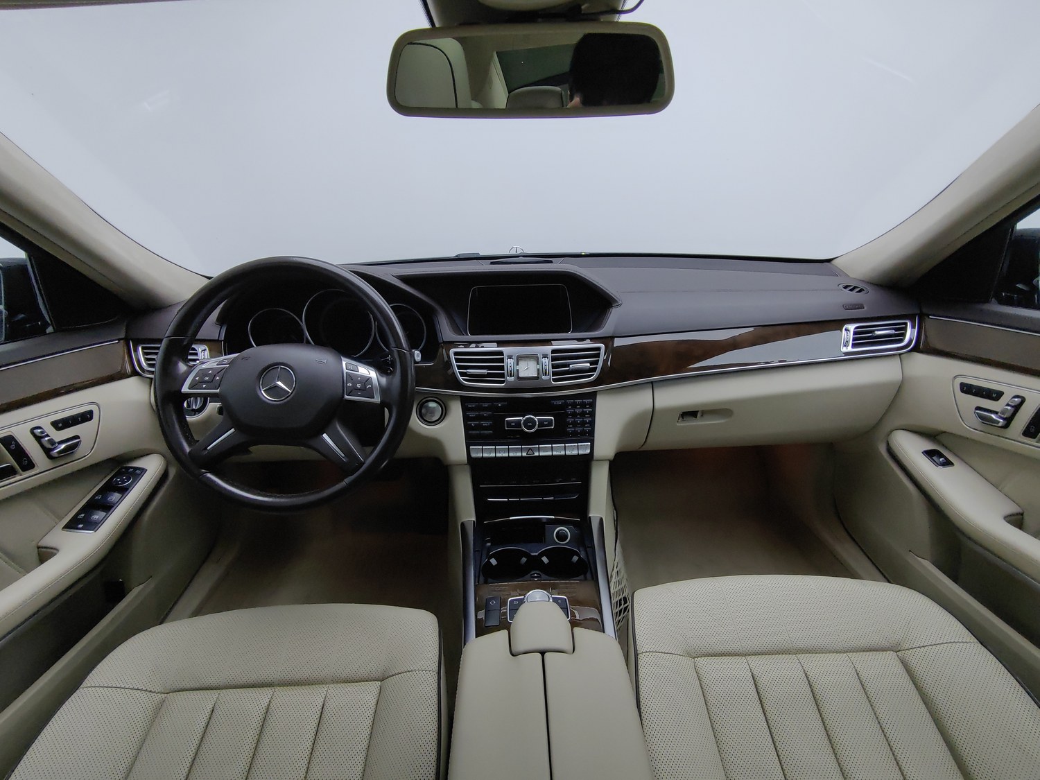 Used Mercedes-Benz E-Class 2015 3.0 AT