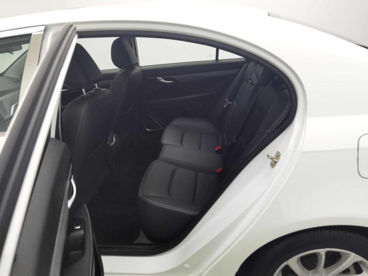 Used Geely Emgrand 2021 1.5 AT